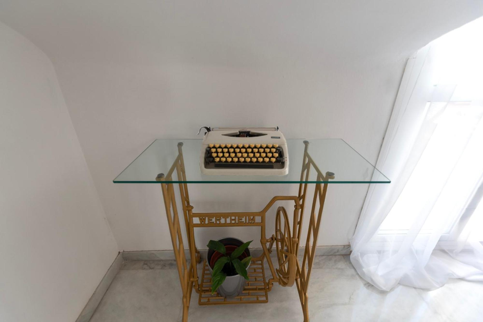 La Buhardilla De Olivia Apartment มาลากา ภายนอก รูปภาพ